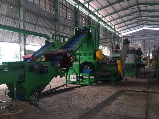 πλαστική μηχανή ανακύκλωσης Polystar αποβλήτων 2000kg/H 380V