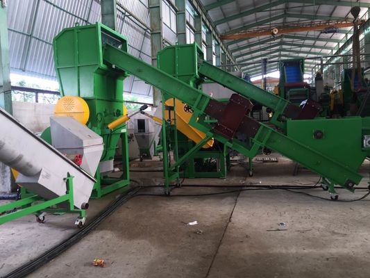 πλαστική μηχανή ανακύκλωσης Polystar αποβλήτων 2000kg/H 380V