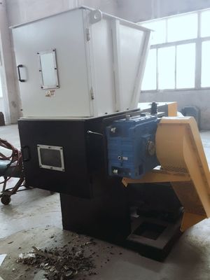 500kg/h το ABS συσσωρεύει την πλαστική τεμαχίζοντας μηχανή αποβλήτων