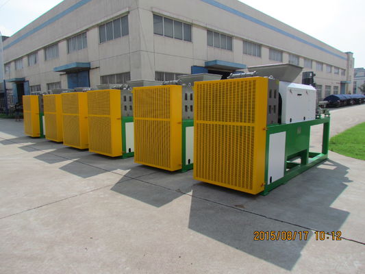 Νερό 98 που αφαιρεί 800KG/H 320mm πλαστική ξηρότερη μηχανή βιδών