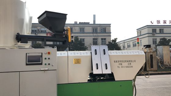 Διπλή πλαστική κοκκοποιώντας γραμμή δαχτυλιδιών σκηνικού νερού