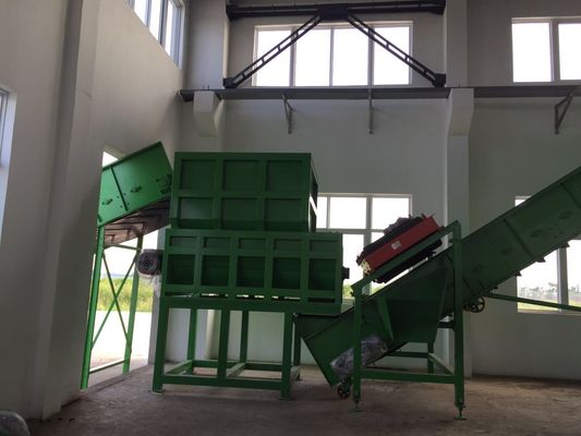 γραμμή πλύσης νιφάδων της Pet μπουκαλιών 1000kg/H 2000kg/H Pet